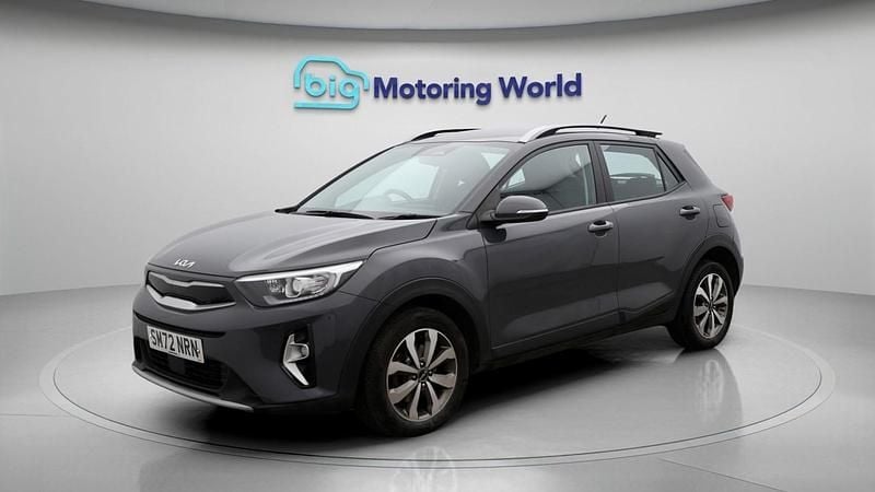 Used Kia Stonic 99 HP (72 kW) 2022 Grey SUV