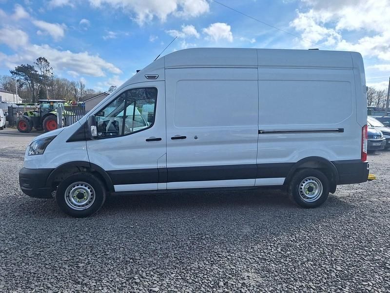 Käytetty Ford Transit 130 HP (95 kW) 2021 Valkoinen Van