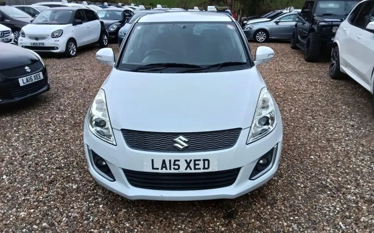 Used Suzuki Swift SZ4 94 HP (69 kW) 2025 White Hatchback