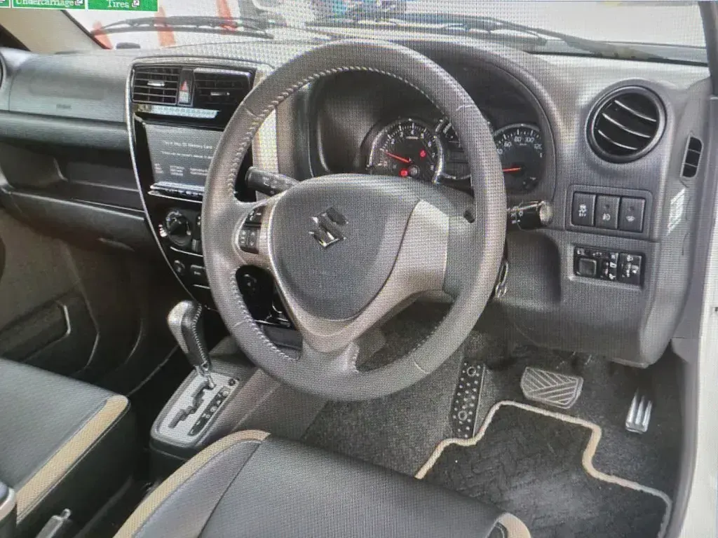 Used Suzuki Jimny Adventure 85 HP (62 kW) 2014 Green SUV