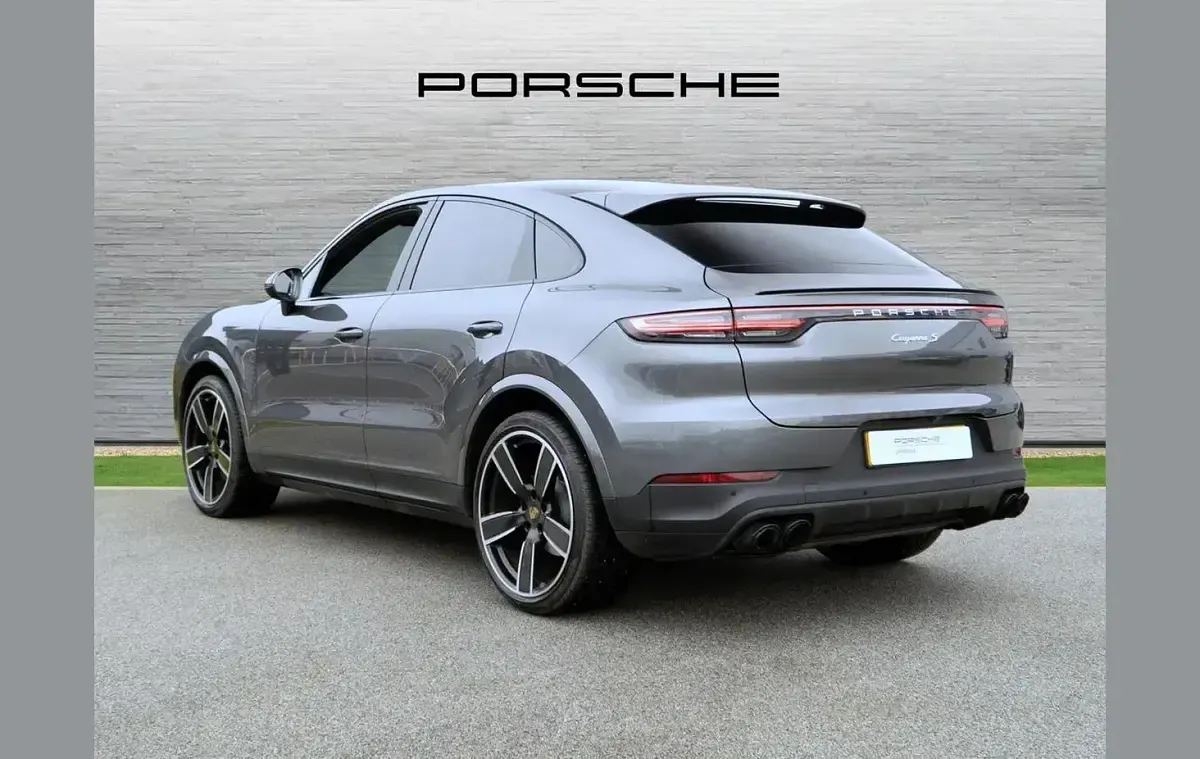 Used Porsche Cayenne S 434 HP (319 kW) 2019 Grey SUV