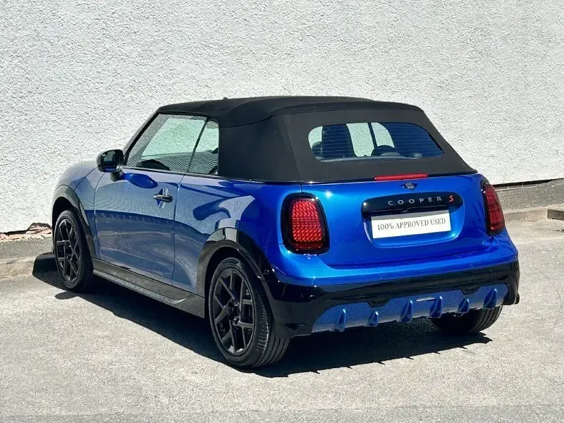 Używany Mini Cooper S Cabriolet Sport 200 KM (147 kW) 2025 Niebieski Kabriolet
