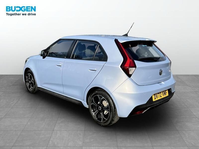 Usado MG MG3 Excite 106 HP (77 kW) 2022 Prateado Citadino