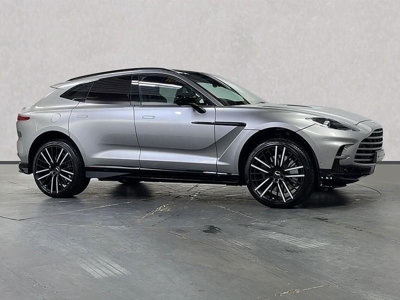 Used Aston Martin DBX 707 HP (519 kW) 2023 Silver SUV