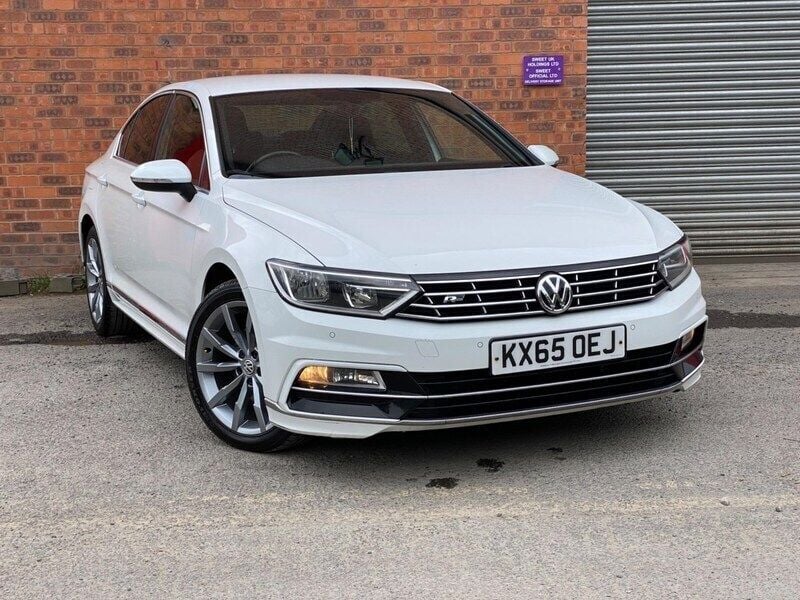 White Used 2015 VW Passat R-line Sedan | £8,595 (Fair price) - Image 1/3