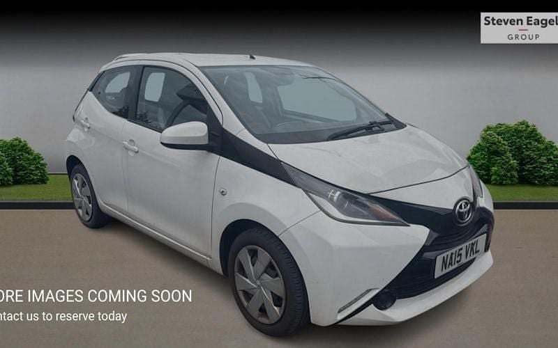 Used Toyota Aygo X-play 69 HP (50 kW) 2018 Hatchback