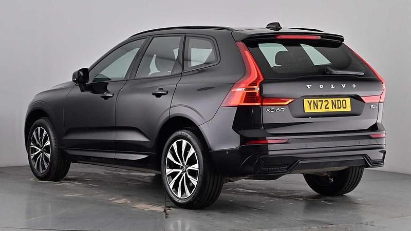 Used Volvo XC60 Plus 197 HP (144 kW) 2022 Onyx black SUV