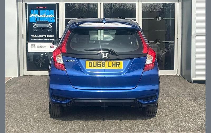 Used Honda Jazz Sport 130 HP (95 kW) 2018 Blue Hatchback