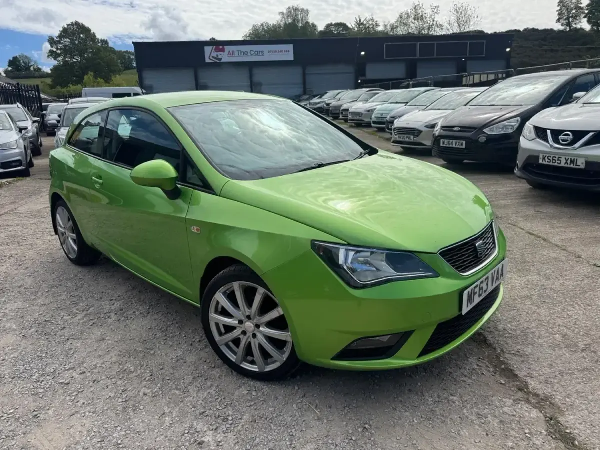 Używany Seat Ibiza 85 KM (62 kW) 2013 Zielony Hatchback