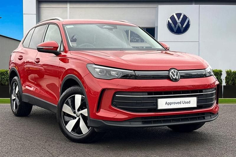 Red Used 2024 VW Tiguan Match SUV | £29,690 (Good price) - Image 1/4
