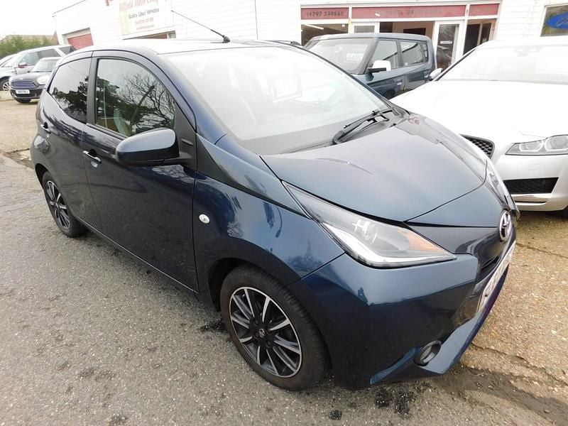 Used Toyota Aygo x-style 2017 Blue Hatchback