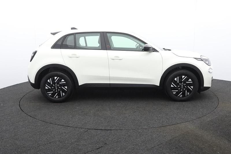 Used Fiat 600 Red 114 kW (156 HP) 2025 White Hatchback