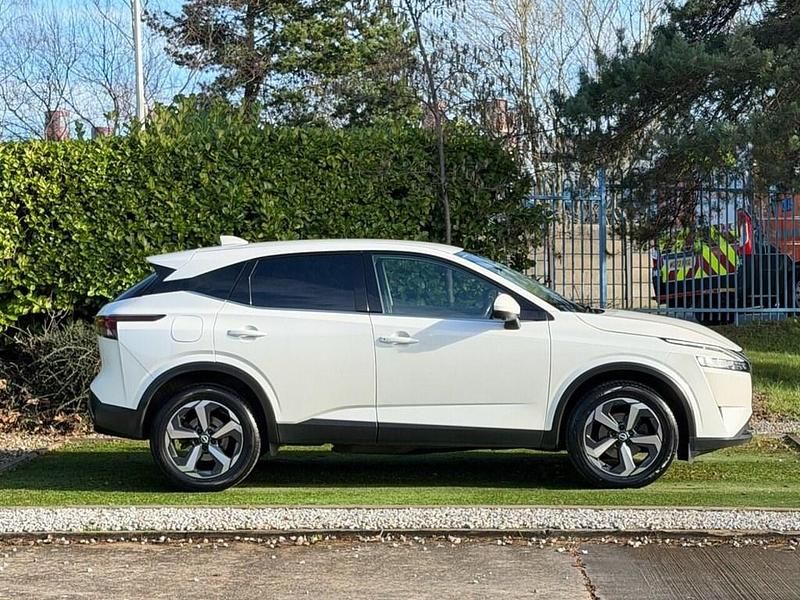 Used Nissan Qashqai N-Connecta 158 HP (116 kW) 2022 White SUV