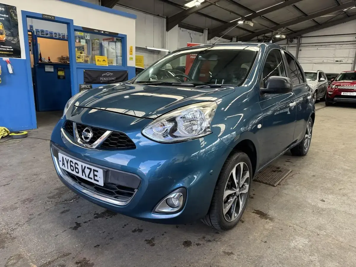 Used Nissan Micra N-TEC 80 HP (58 kW) 2016 Blue Hatchback