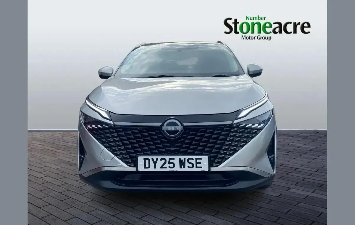 Used Nissan Qashqai N-Connecta 138 HP (101 kW) 2025 Silver SUV