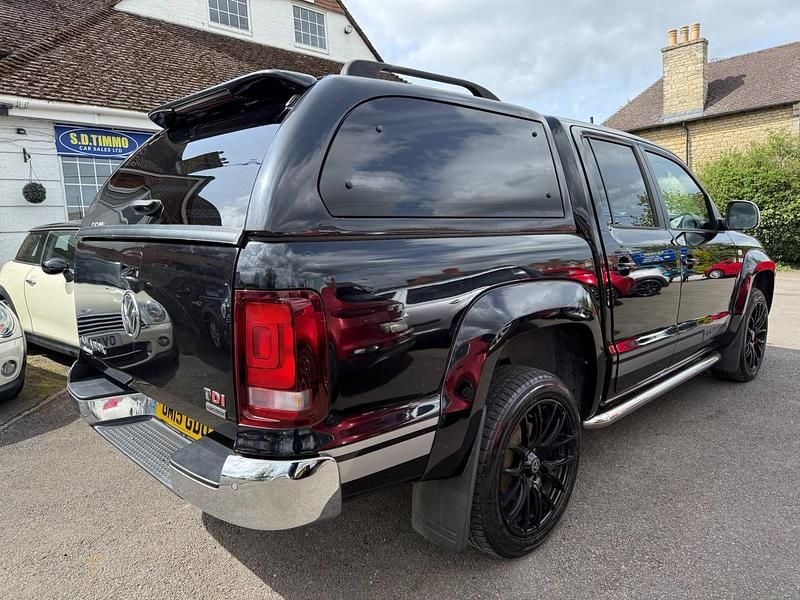 Used VW Amarok Ultimate 180 HP (132 kW) 2015 Black Pickup