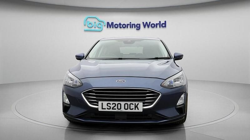 Used Ford Focus Titanium 125 HP (91 kW) 2020 Blue Hatchback