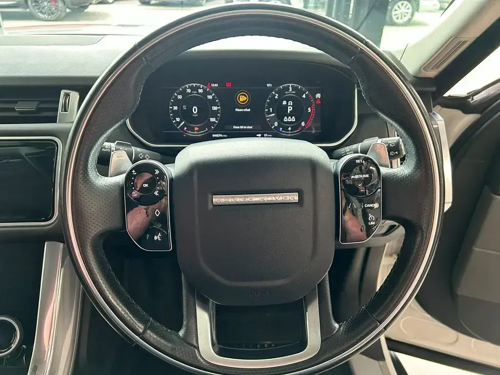 Used Land Rover Range Rover Sport HSE Dynamic 306 HP (225 kW) 2018 White SUV