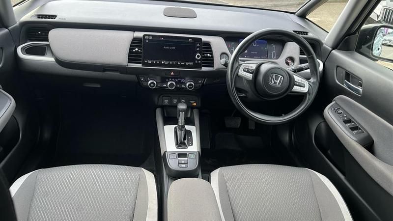 Used Honda Jazz Hybrid 109 HP (80 kW) 2023 Premium plus paint  sunlight white Hatchback