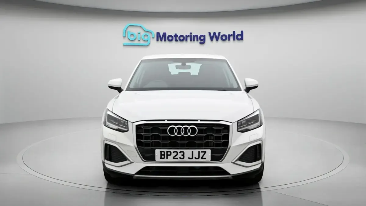 Used Audi Q2 Sport 110 HP (80 kW) 2023 White SUV