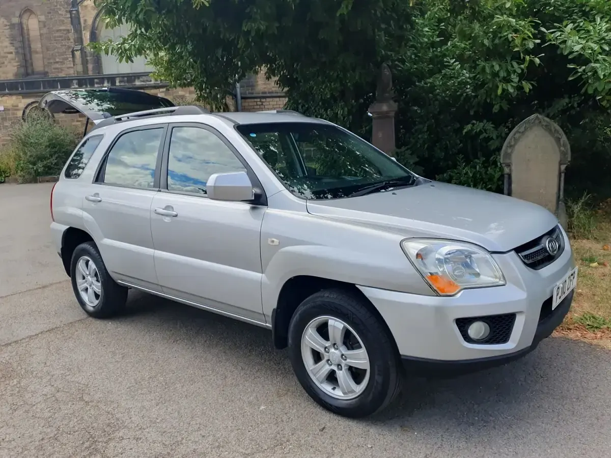 Used Kia Sportage 2010 Silver SUV