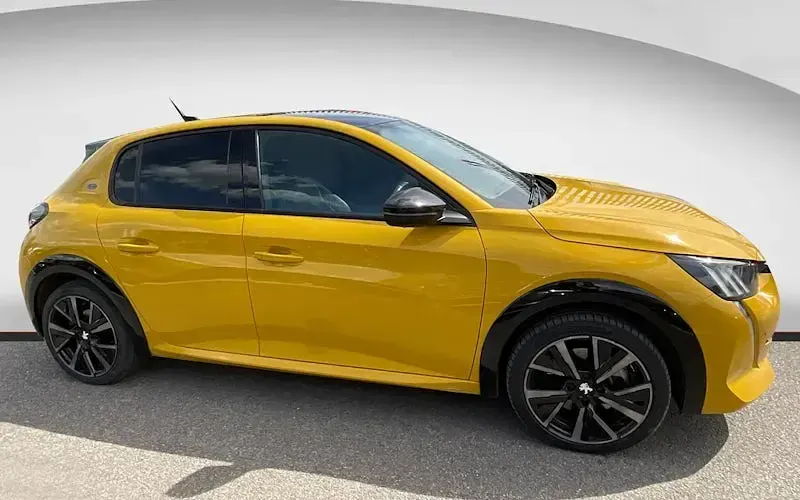 Used Peugeot e-208 GTi 100 kW (136 HP) 2023 Yellow Hatchback