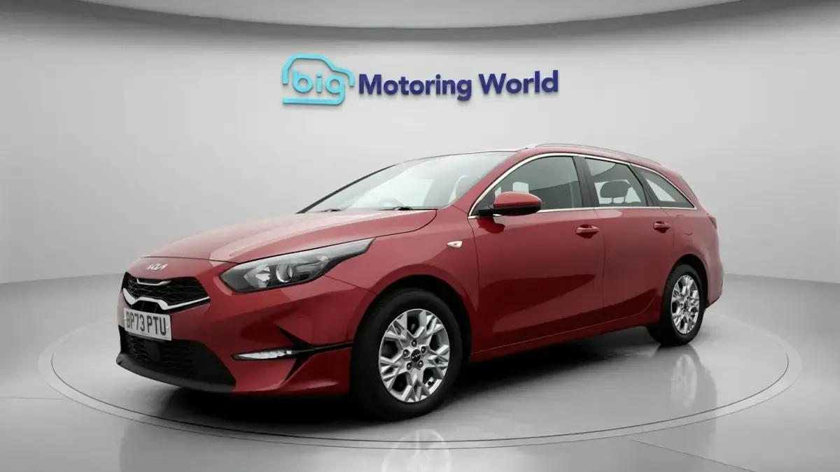 Używany Kia Ceed 2024 Czerwony Hatchback
