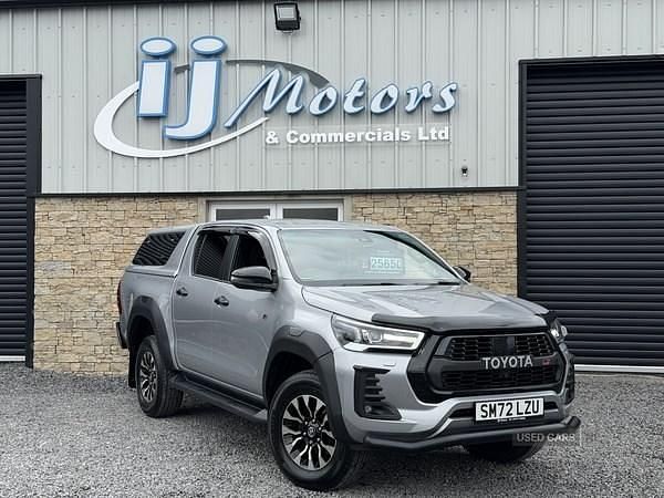 Used Toyota HiLux Sport 204 HP (150 kW) 2023 Silver Pickup