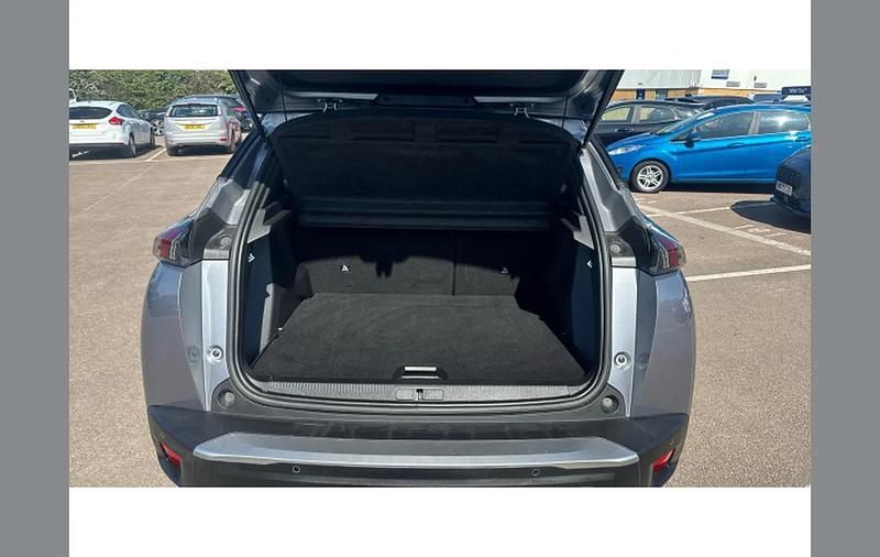 Używany Peugeot e-2008 GTi 100 kW (136 KM) 2023 Szary SUV