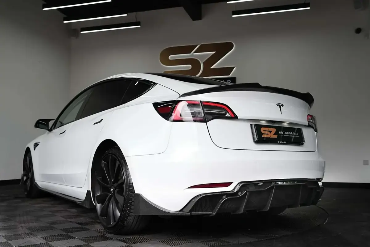Used Tesla Model 3 Performance 461 kW (627 HP) 2020 White Sedan