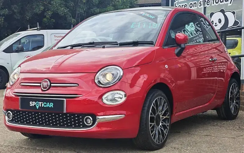 Used Fiat 500 69 HP (50 kW) 2024 Red Hatchback