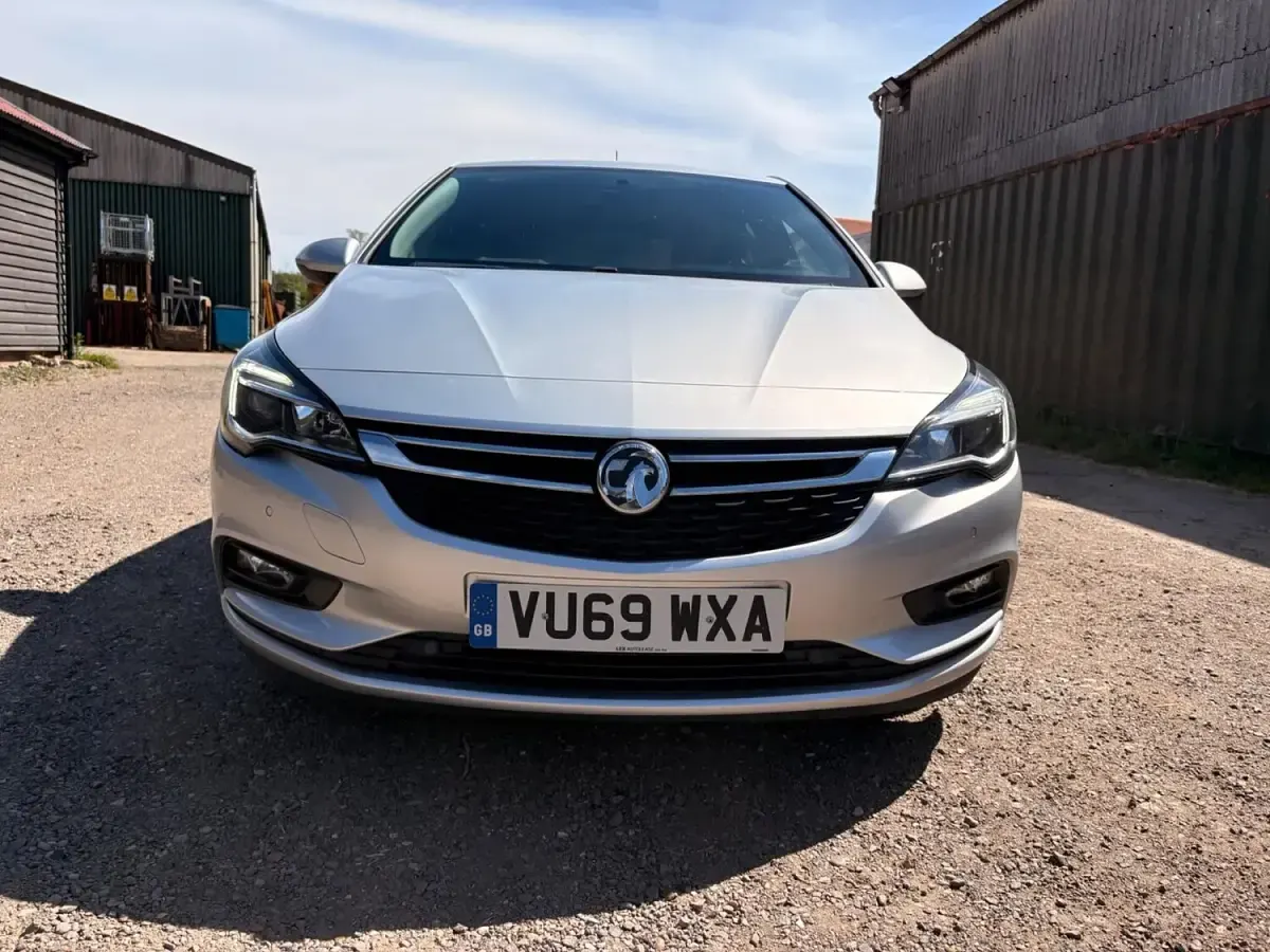 Used Vauxhall Astra S 110 HP (80 kW) 2019 Silver Hatchback