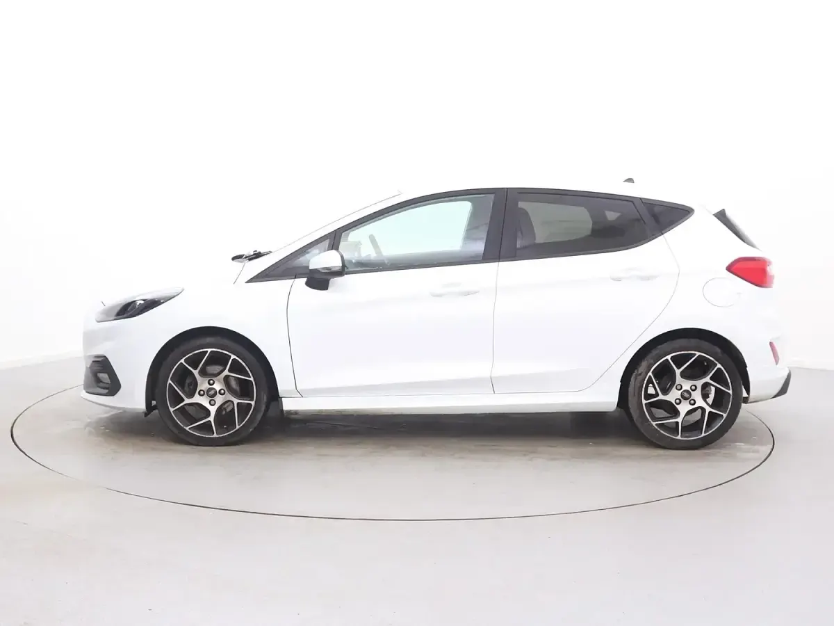 Used Ford Fiesta Performance Edition 200 HP (147 kW) 2019 White Hatchback