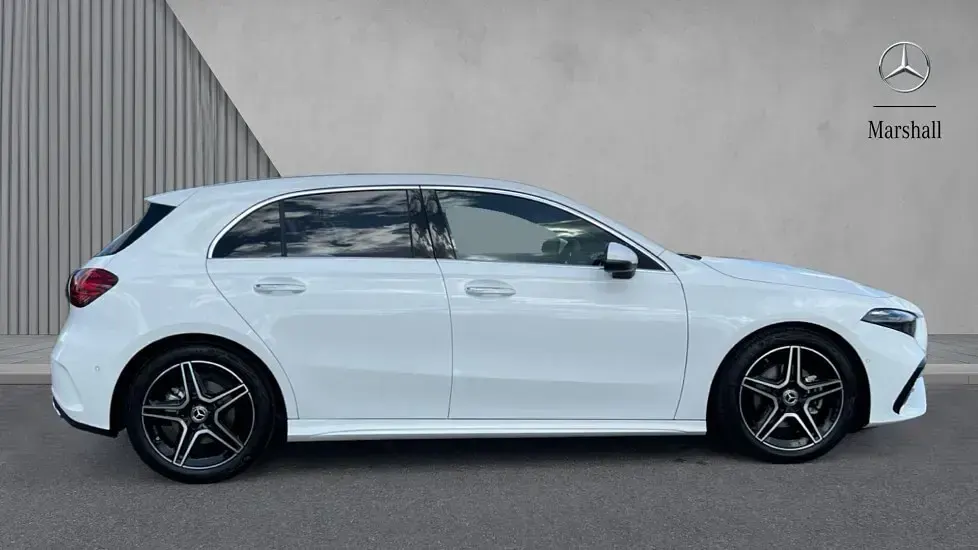 Used Mercedes A200 Executive 163 HP (119 kW) 2025 Polar white