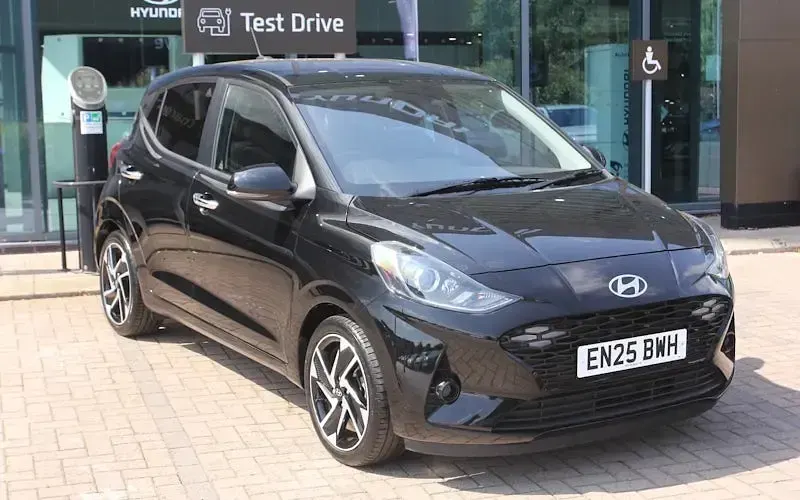 Used Hyundai i10 Premium 79 HP (58 kW) 2026 Hatchback