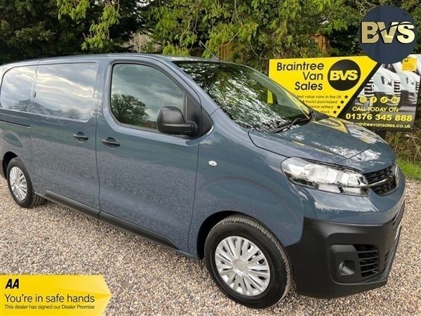 Blue Used 2022 Vauxhall Vivaro S Van | £16,620 (Expensive) - Image 1/1