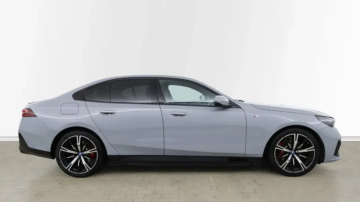 Used BMW 530e M Sport 295 HP (216 kW) 2024 Grey