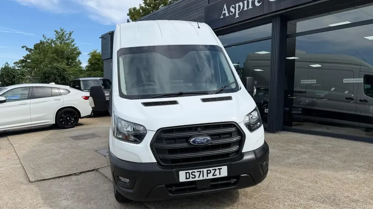 Used Ford Transit S 130 HP (95 kW) 2022 White Van
