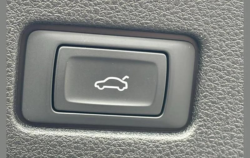 Used Audi Q8 Black Edition 334 HP (245 kW) 2022 Blue SUV