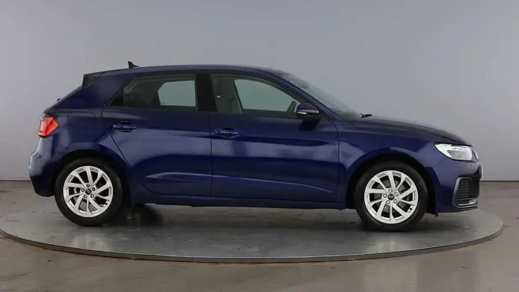 Used Audi A1 Sport 108 HP (79 kW) 2024 Blue SUV