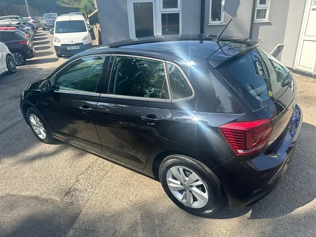 Used VW Polo SE 95 HP (69 kW) 2018 Black Hatchback