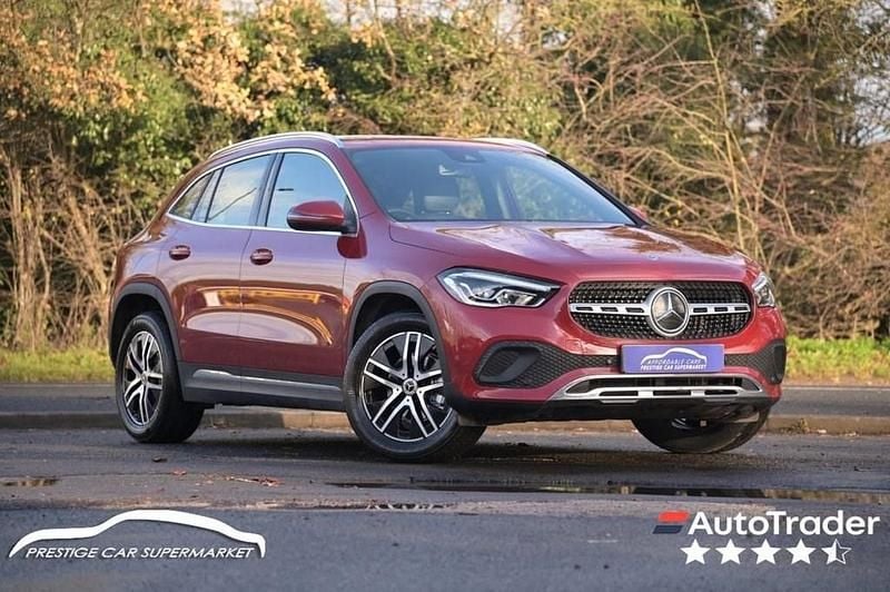 Used Mercedes GLA200 Executive 163 HP (119 kW) 2023 Red SUV
