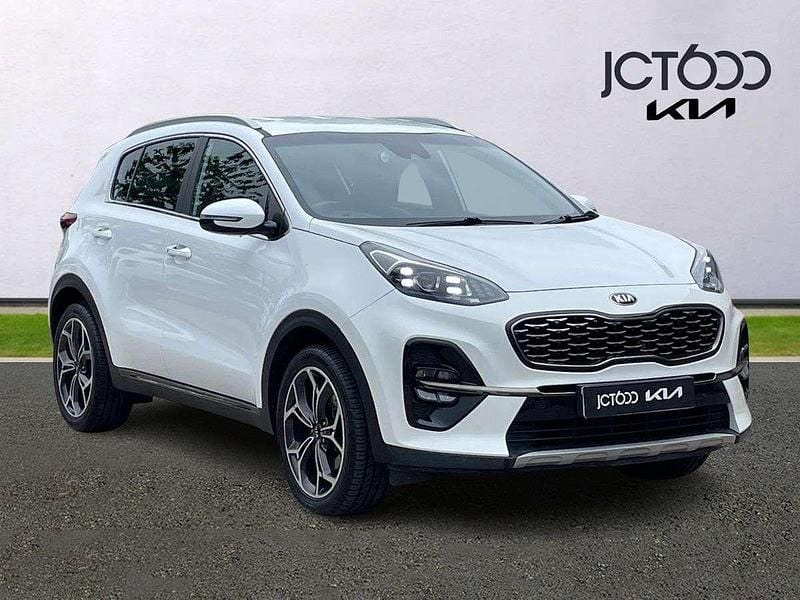 White Used 2020 Kia Sportage 4 SUV | £15,465 (Fair price) - Image 1/4