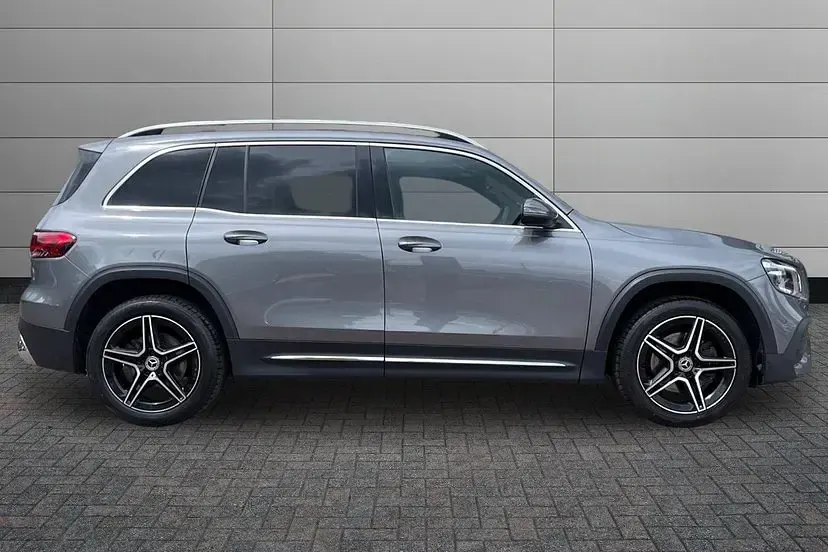 Used Mercedes GLB200 Executive 163 HP (119 kW) 2023 Grey SUV