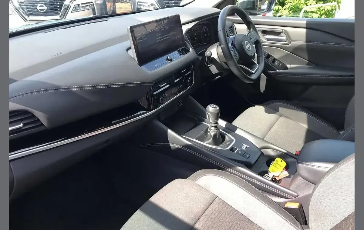 Used Nissan Qashqai N-Connecta 138 HP (101 kW) 2024 Grey SUV