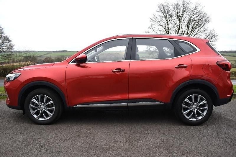 Used MG HS SE 162 HP (119 kW) 2023 Red SUV