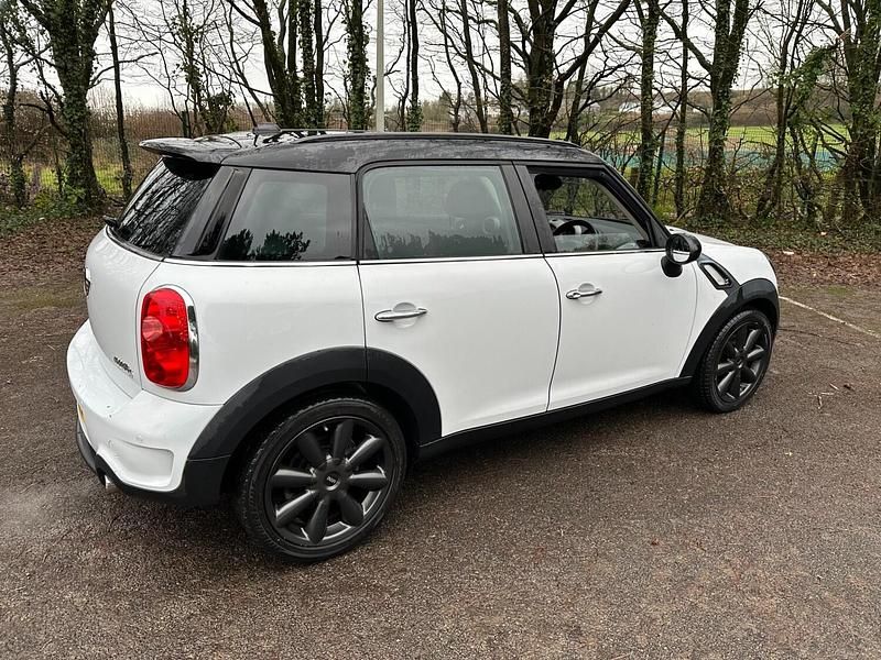 Used Mini Cooper S 184 HP (135 kW) 2010 White Hatchback