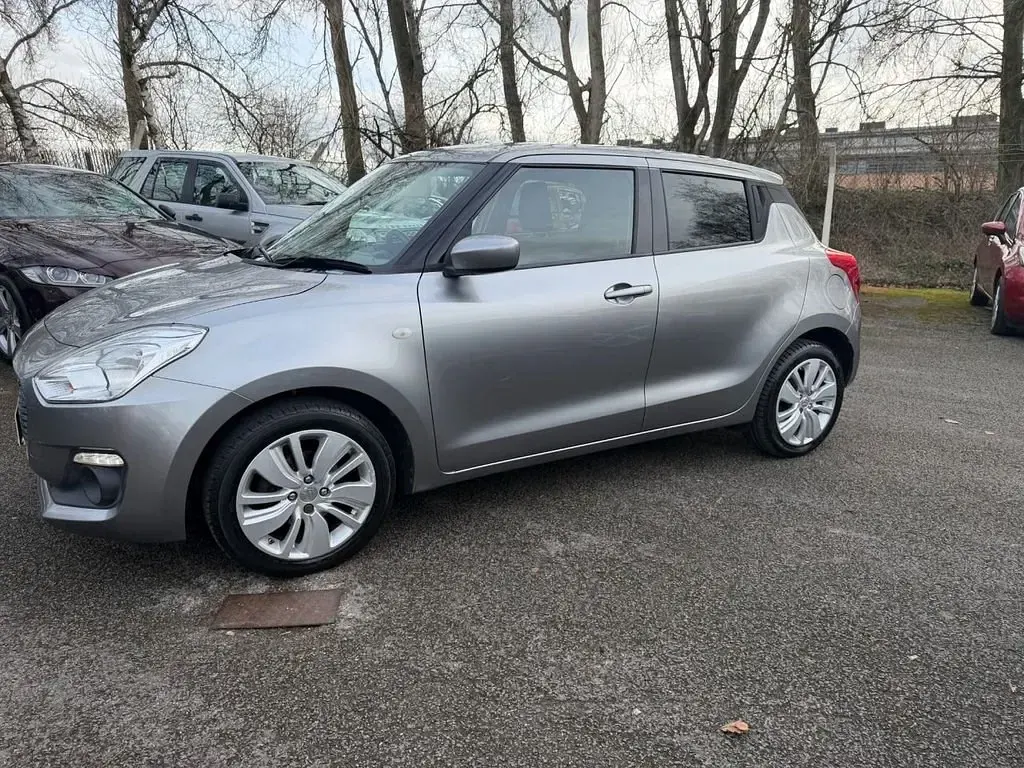 Używany Suzuki Swift SZ-T 111 KM (81 kW) 2017 Srebrny Hatchback
