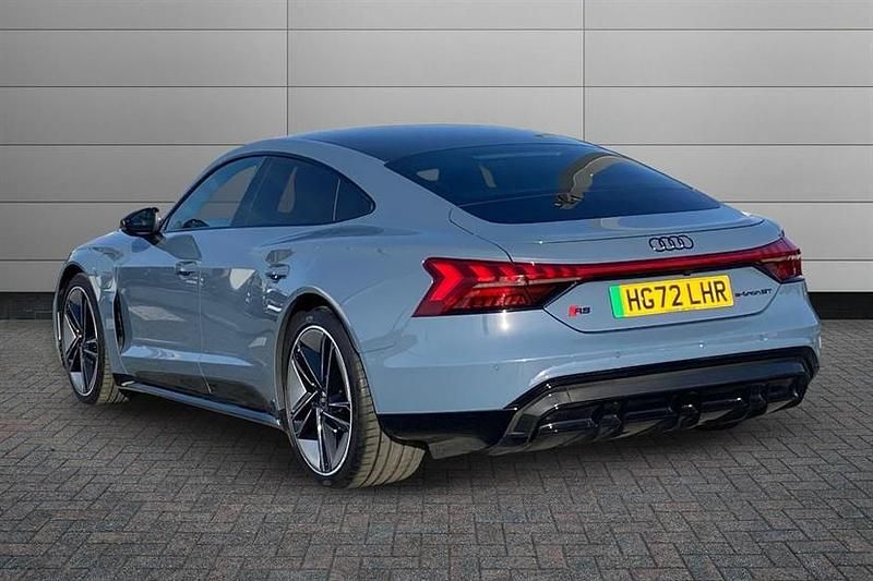 Used Audi e-tron GT quattro Comfort 475 kW (646 HP) 2022 Grey Sedan