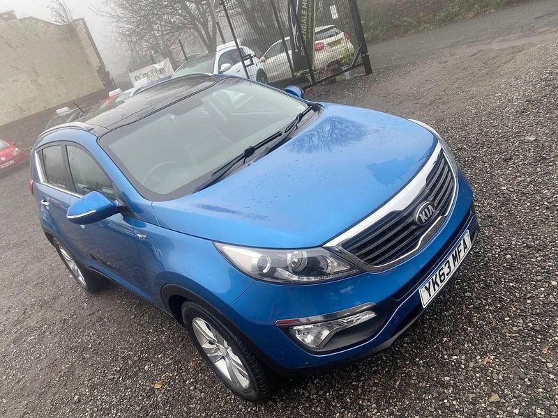 Blue Used 2013 Kia Sportage SUV | £3,865 (Good price) - Image 1/4